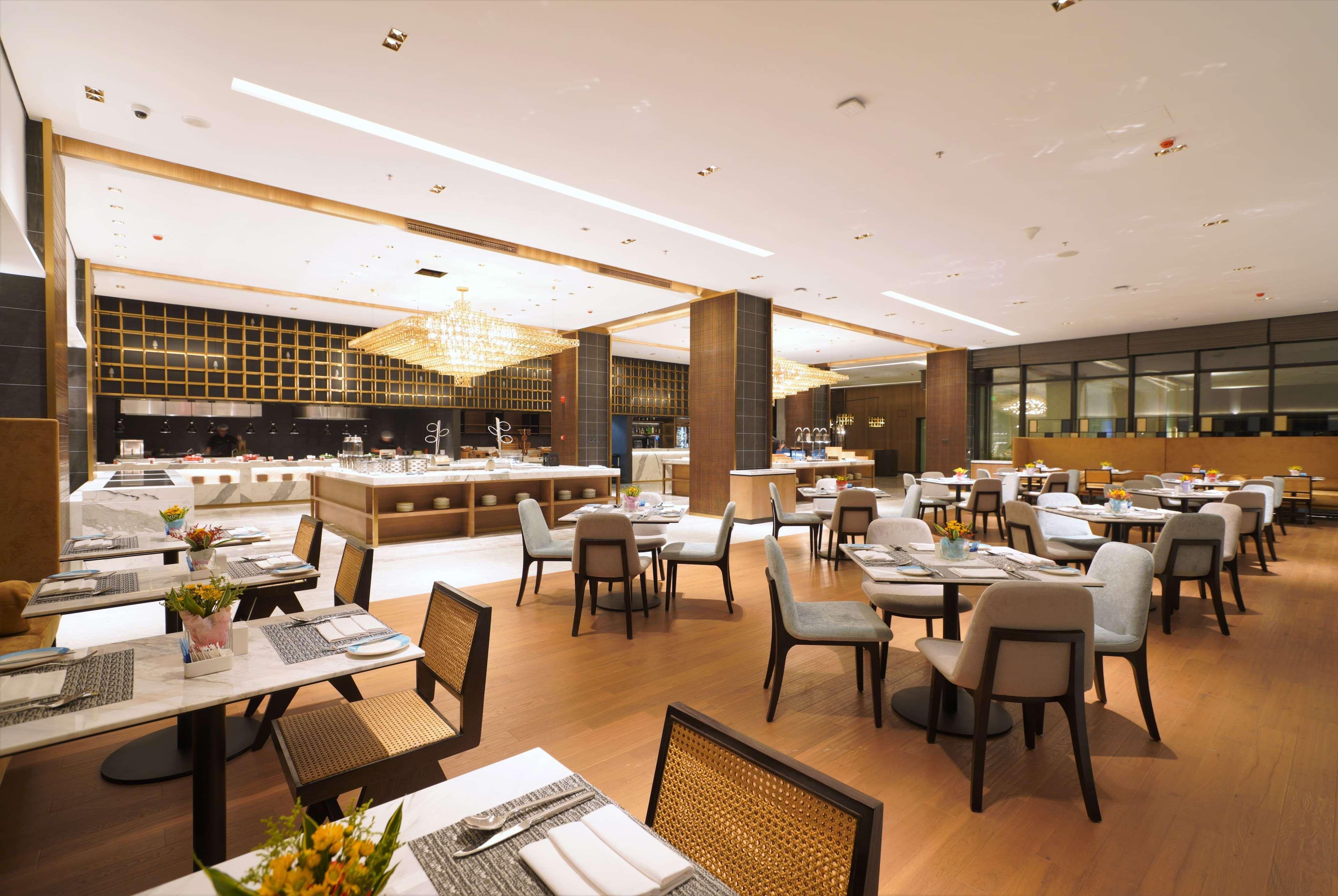 Wyndham Grand Yangon Hotel Exterior foto