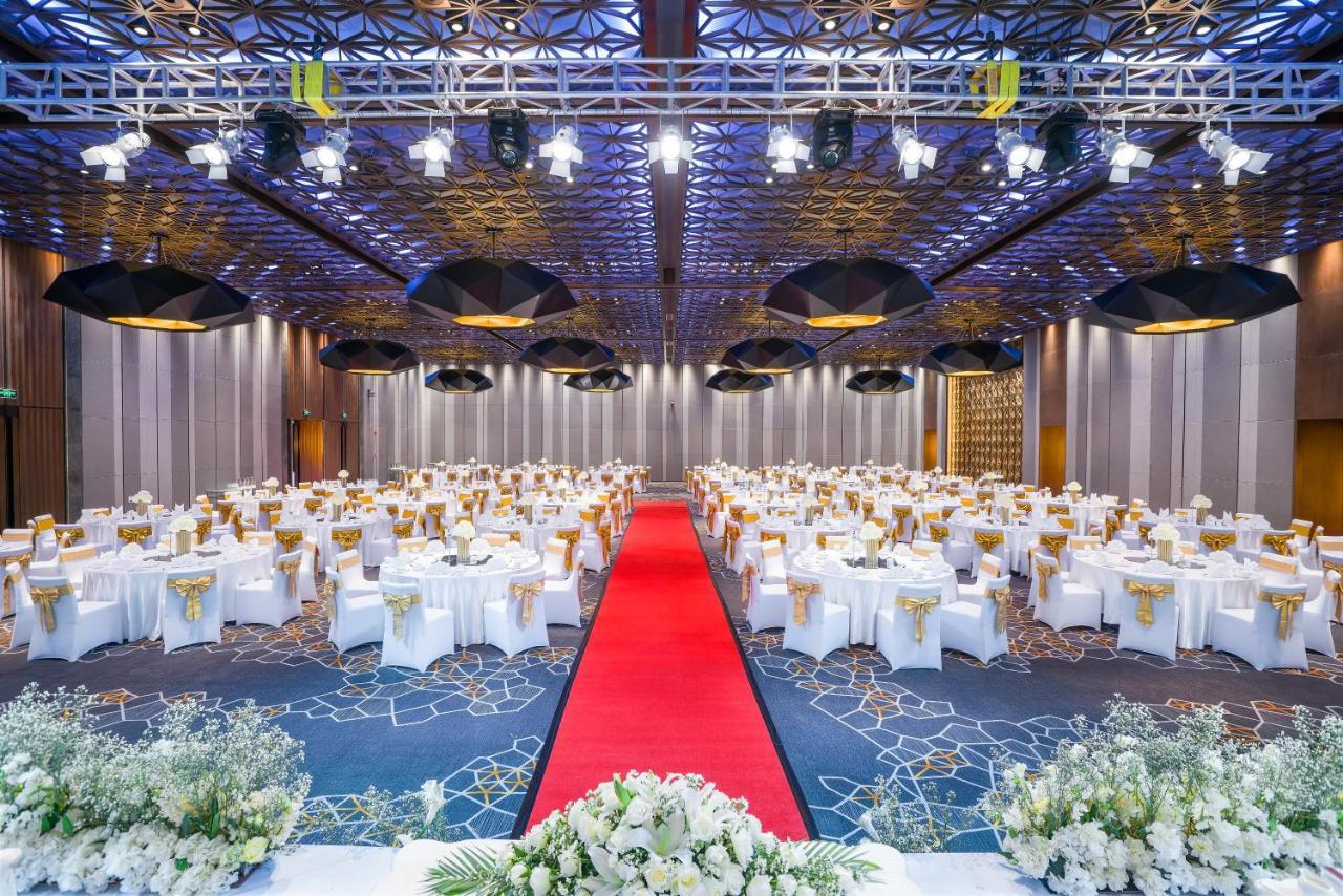Wyndham Grand Yangon Hotel Exterior foto